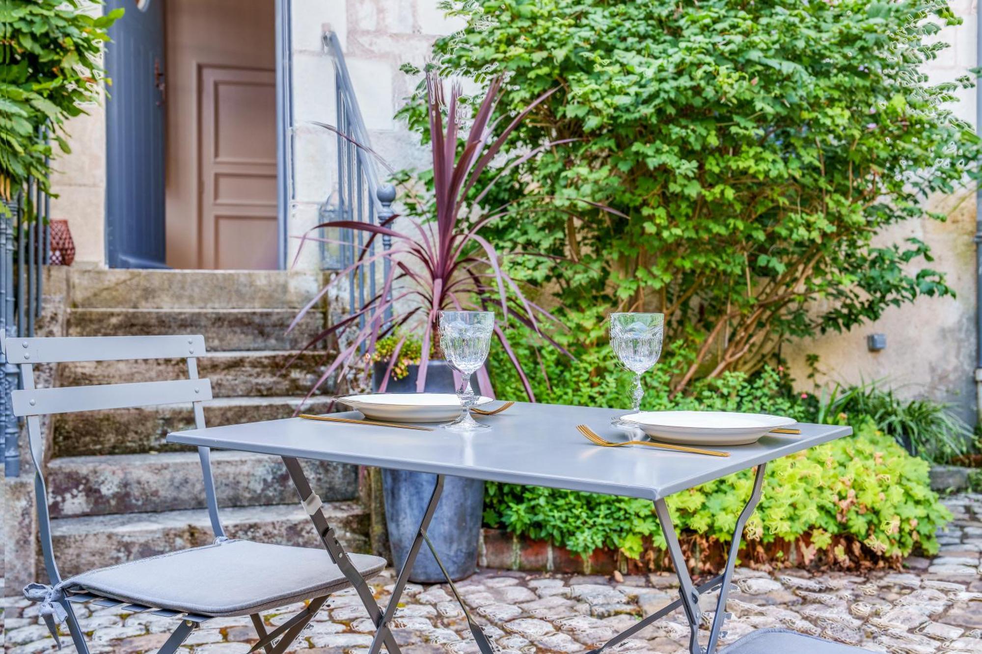 Appartement Raffine Vue Cathedrale, Jardin, Wifi Tours Eksteriør billede